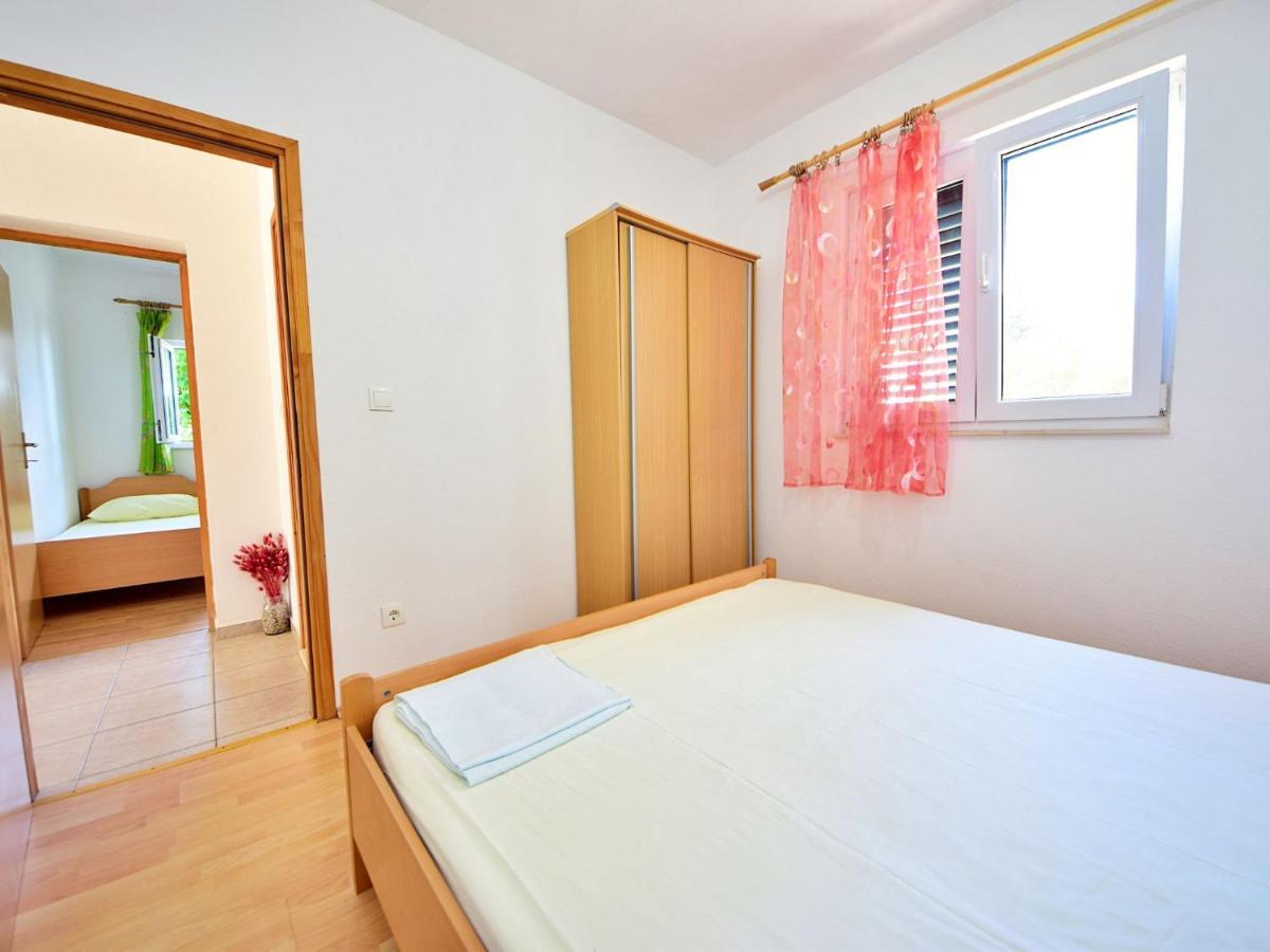 Holiday Home Tina - Hvr501 By Interhome Gdinj Exterior photo